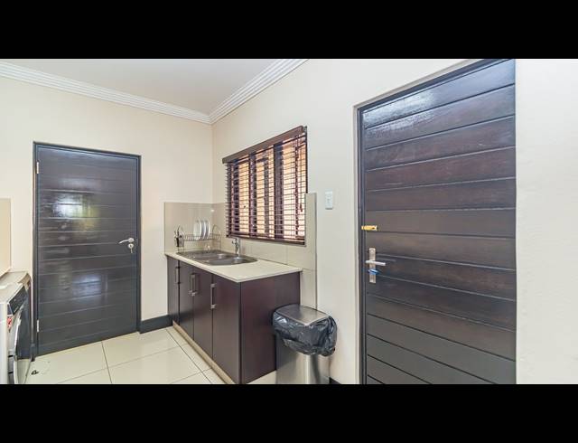 3 BEDROOM HOUSE FOR SALE IN IZINGA